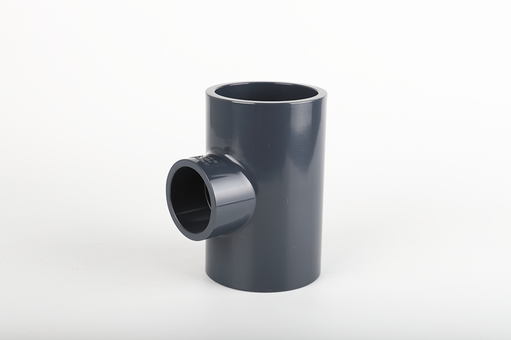 十月田镇异径三通